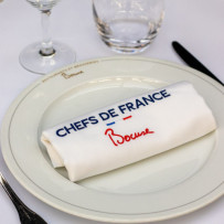 NOS SERVIETTES BRODÉES